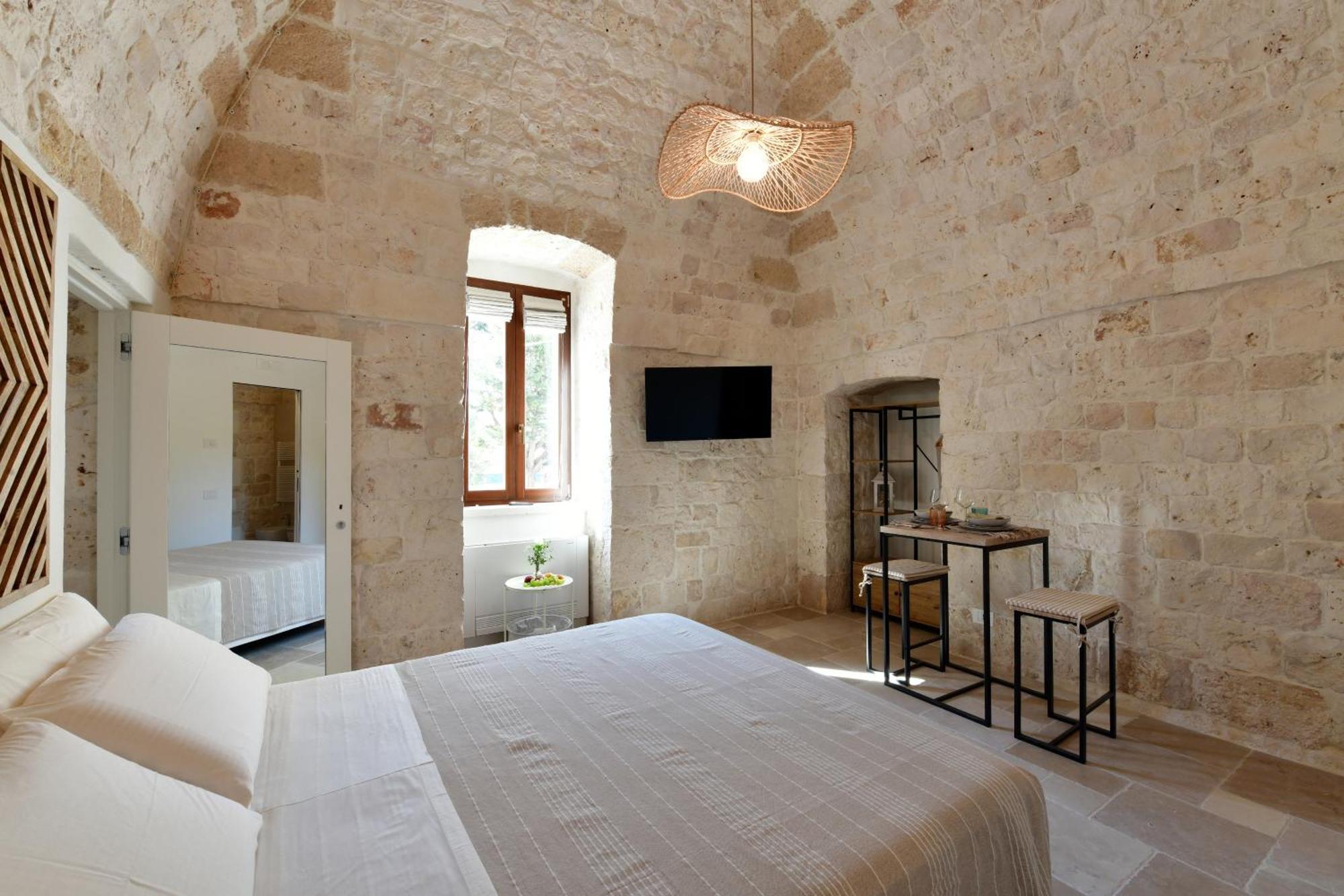Lamarossa Trulli & Suites Antonelli Exterior photo