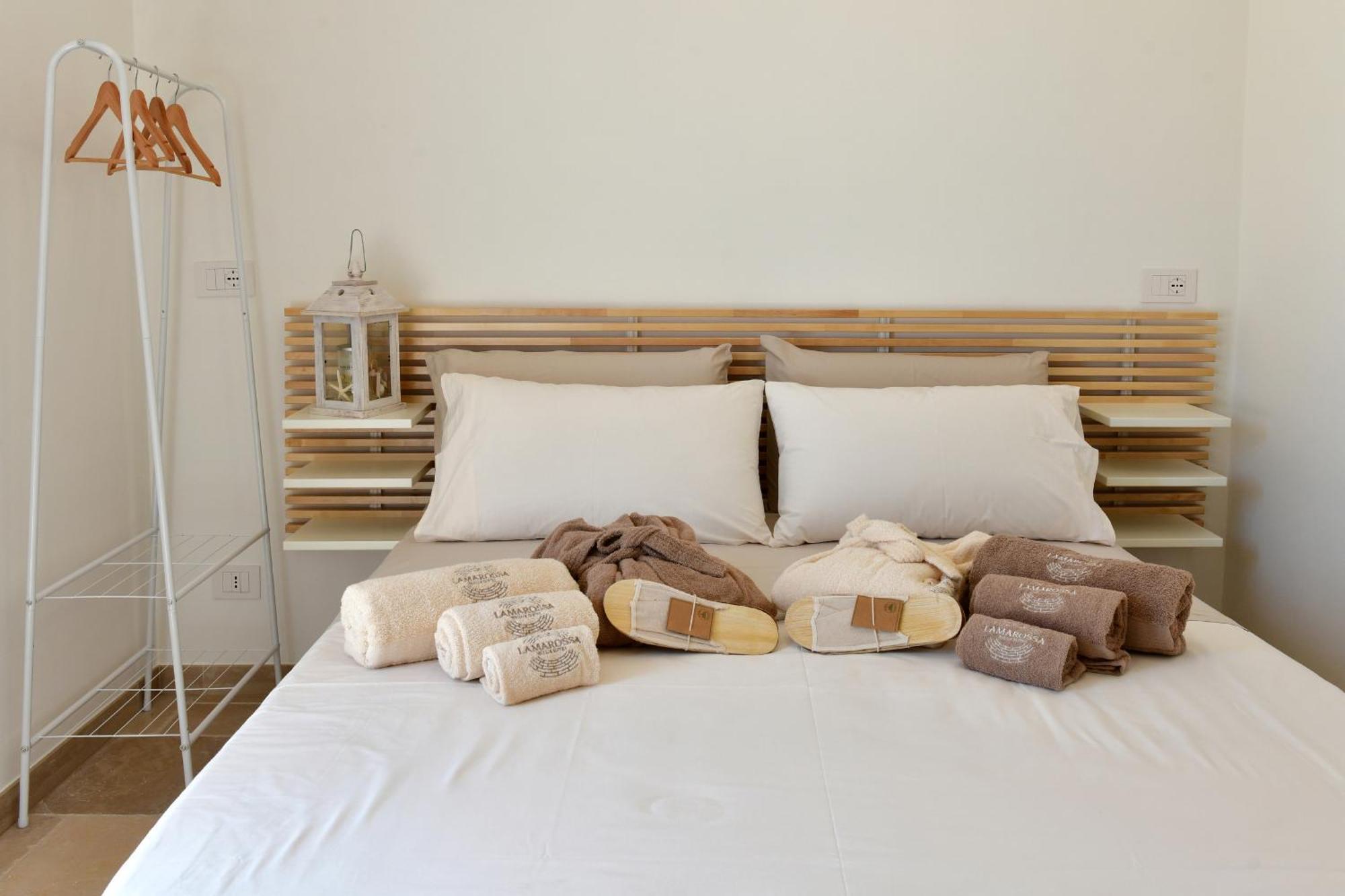 Lamarossa Trulli & Suites Antonelli Exterior photo