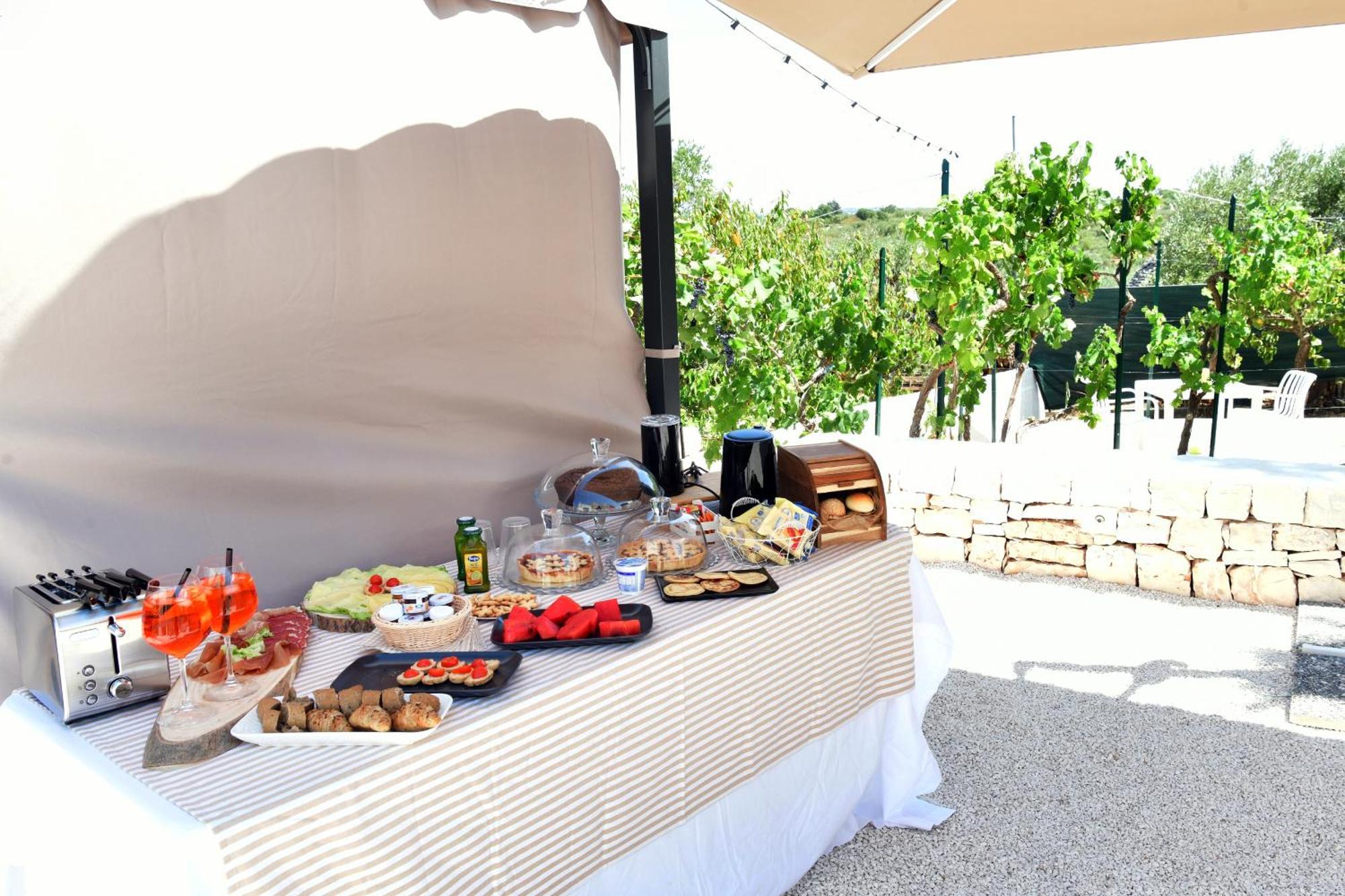 Lamarossa Trulli & Suites Antonelli Exterior photo